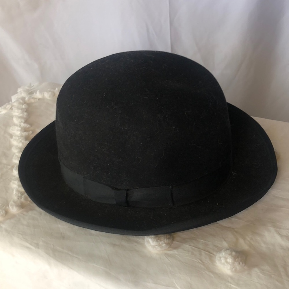 DESIGNER COLLECTION black wool Derby Men’s hat. Size 7 1/2.
